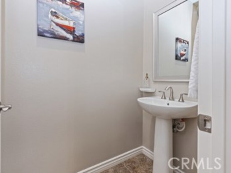 45520 Laburnam Court Photo